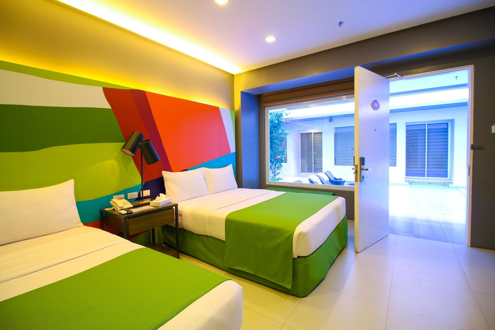 Готель Boracay Uptown Balabag  Екстер'єр фото